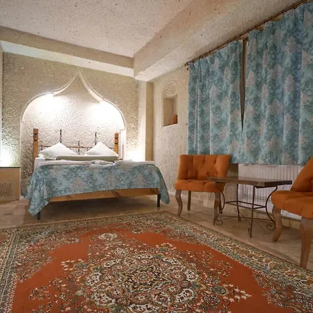 Kaya Cave فندق نفسهير