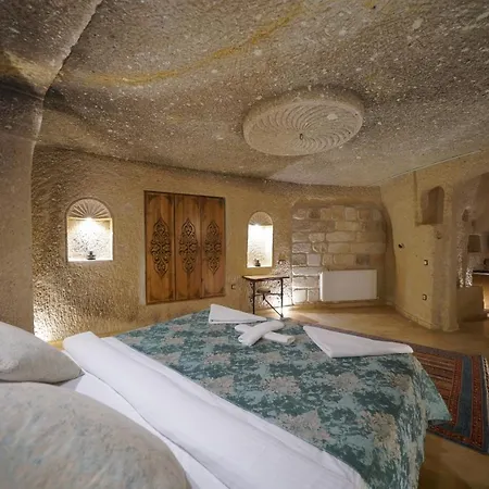Kaya Cave Nevsehir