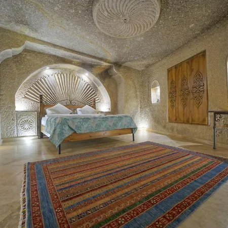 Kaya Cave Nevsehir