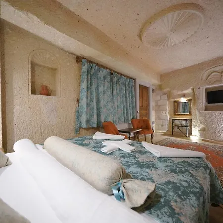 Kaya Cave Hotel
