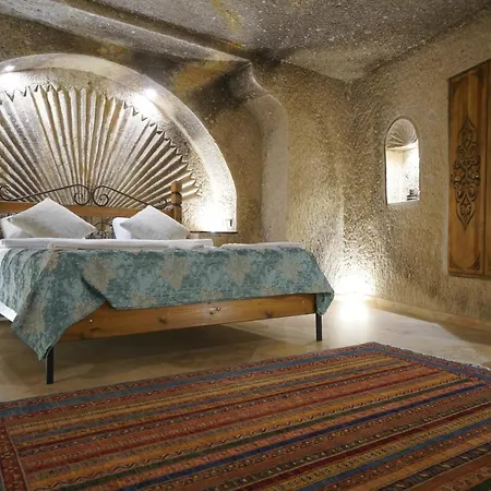 Hotel Kaya Cave