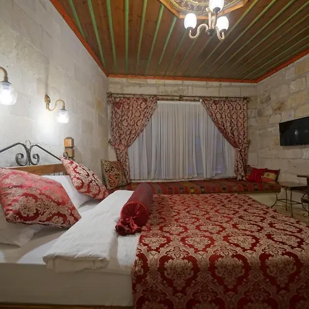 Hotel Kaya Cave