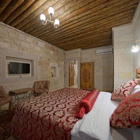 Kaya Cave فندق نفسهير