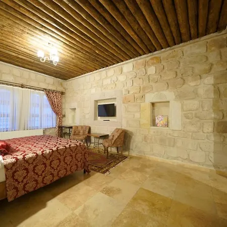 Kaya Cave نفسهير