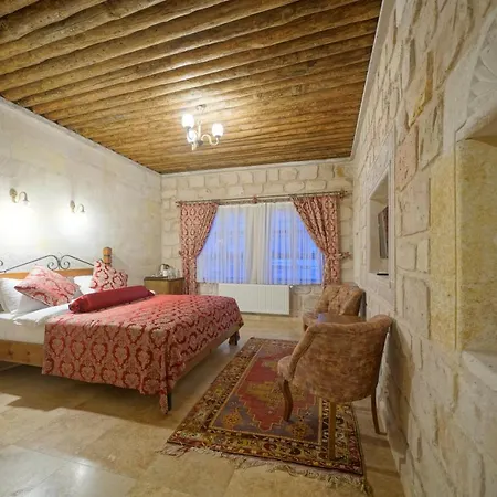 Kaya Cave Hotel 2*