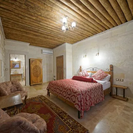 Hotel Kaya Cave 2*