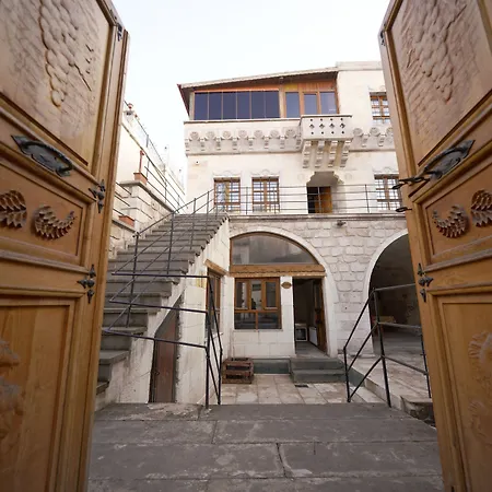 Kaya Cave فندق 2*