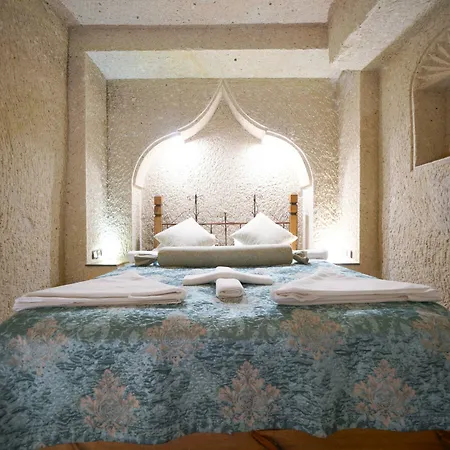 Hotel Kaya Cave