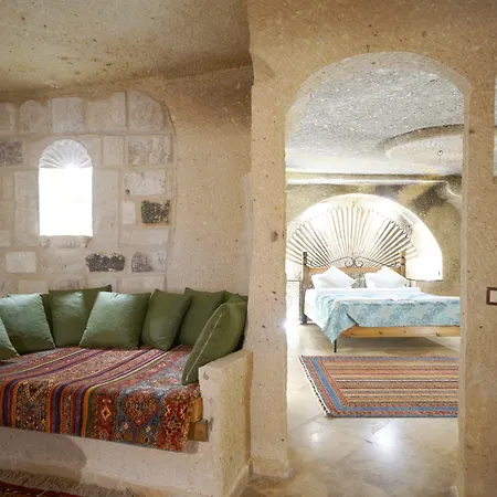 Hotel Kaya Cave