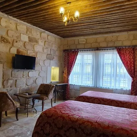 Kaya Cave Hotel 2*